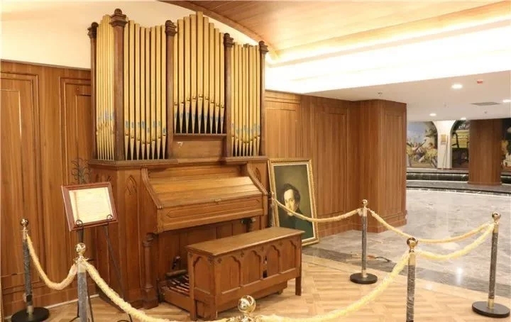 1-210402125UIF.jpg 1-210402125UIF.jpg