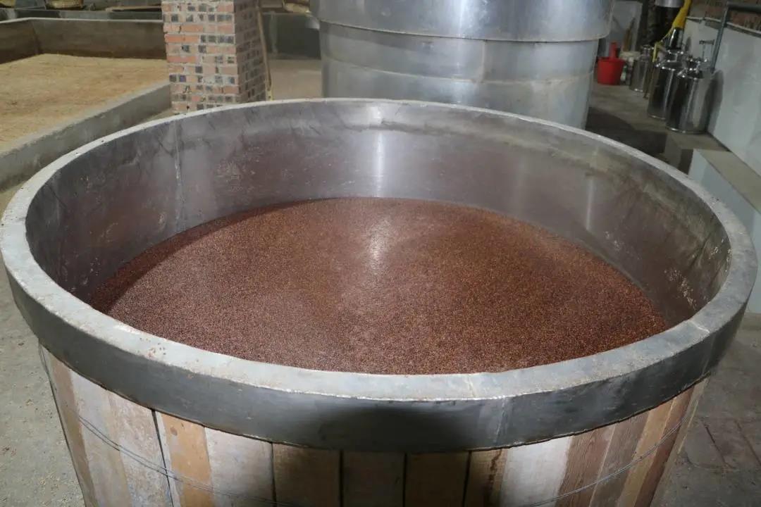 达州市第六批非遗 | 万家贤义高粱白酒酿制工艺(图7) 达州市第六批非遗 | 万家贤义高粱白酒酿制工艺(图7)