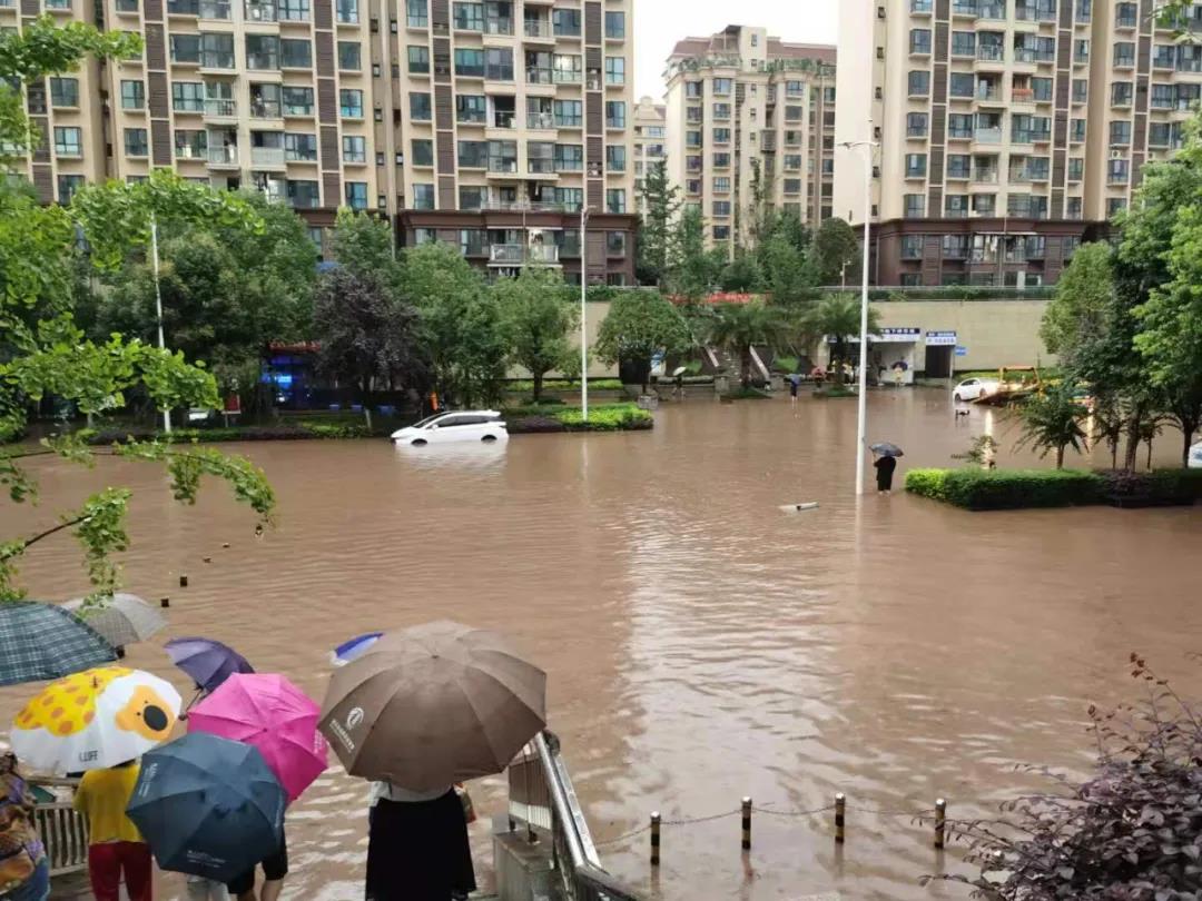 达州市境内普降暴雨，洪水来势汹汹！